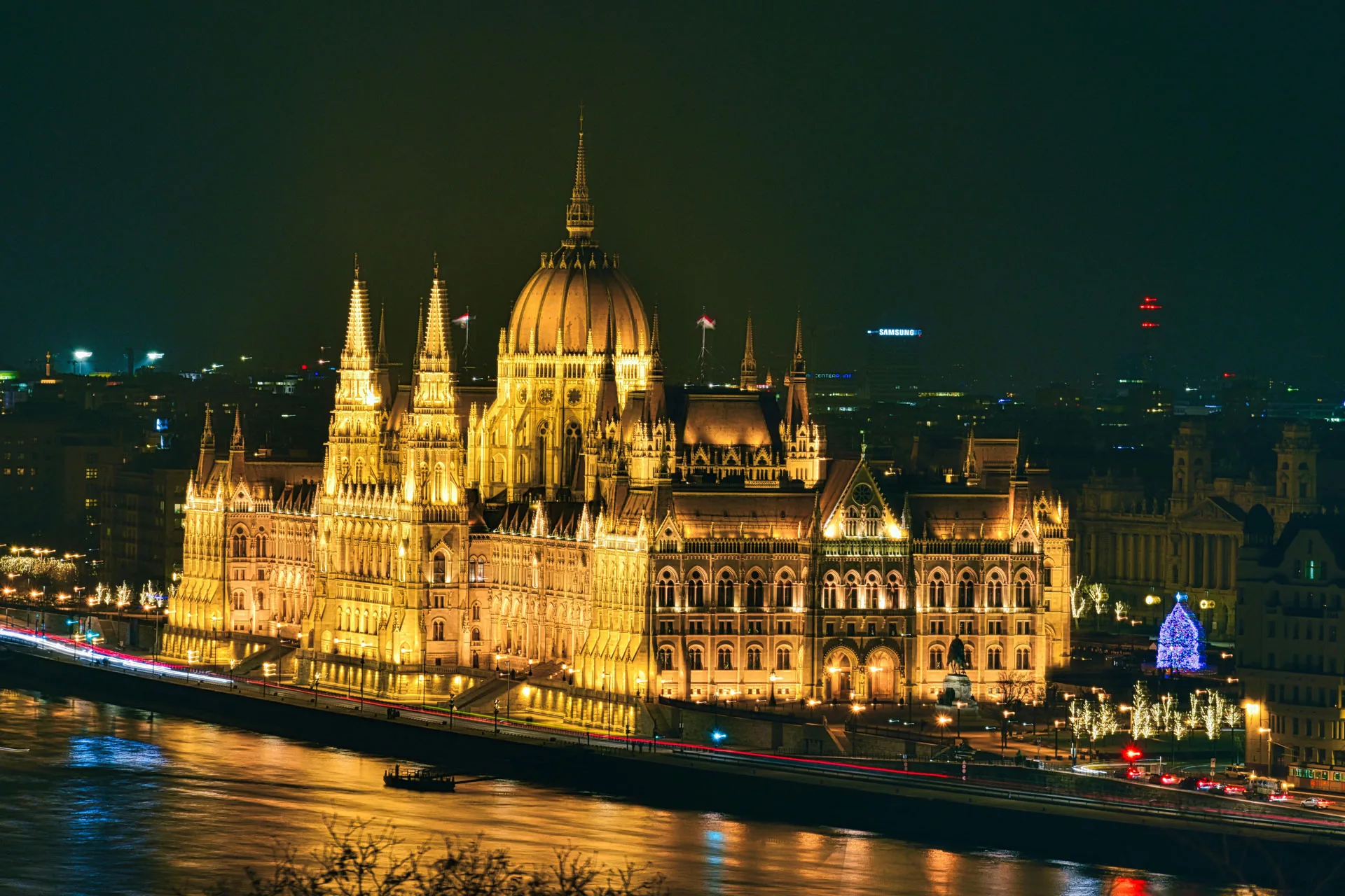 Elopement Packages Budapest & Hungary